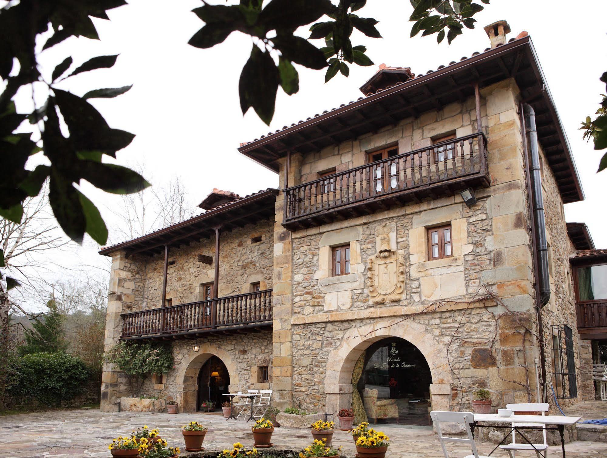 Posada La Torre De La Quintana Liendo Exterior foto